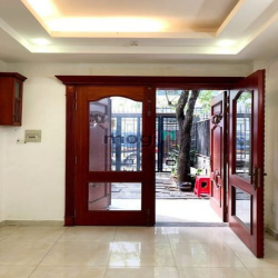 Nhà 105m2, 3 tầng, NGUYỄN CỬU VÂN, BÌNH THẠNH, giá chỉ 14.X tỷ.