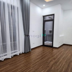 Bán nhà phố Đại La Hai Bà Trưng ôtô KD 45m 4T MT4.5m giá 7.2 tỷ