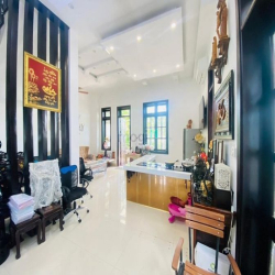 Biệt thự Đặng Thùy Trâm rộng 15m 240m2 5lầu mái Thái view sông 27.5 tỷ