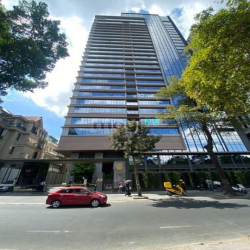 Bán gấp nhà MT Siêu phẩm building Nguyễn Công Trứ, Q1. DT: 4.6x17m,