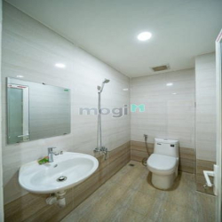 CMT8 - HXH 7 Chỗ Hẻm Thông - 64M2 - Nhà Mới ĐẸP BTCT.