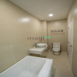 Fully furnished serviced apartment with 1 bedroom+private washing D8