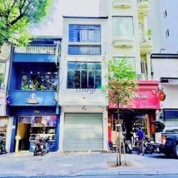 Nhà Mặt Tiền Lê Thánh Tôn Đối Diện Chợ Bến Thành, “DT 5x20M”-Giá 170tr