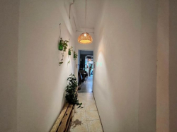 CÓ SANG NHƯỢNG nội thất nhà hàng. Dt 132m2 1 trệt 1 lầu. Giá thuê 24tr