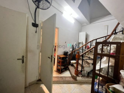 CÓ SANG NHƯỢNG nội thất nhà hàng. Dt 132m2 1 trệt 1 lầu. Giá thuê 24tr