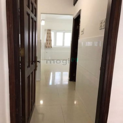 Ngộp quá, gấp bán, Nguyễn Đình Chiểu, Q3, 5 tầng, 3PN, chỉ nhỉnh 6 tỷx