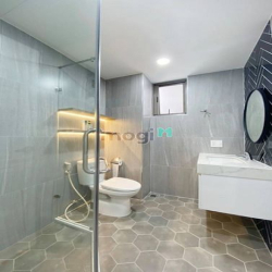 Chính chủ cần bán căn hộ Emerald Celadon City, 71m2, 2PN, 2WC