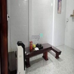 Cần ra đi can nhà tâm huyết. Ngang12×50 mặt đường lớn gần trường học c