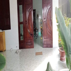 Cần ra đi can nhà tâm huyết. Ngang12×50 mặt đường lớn gần trường học c