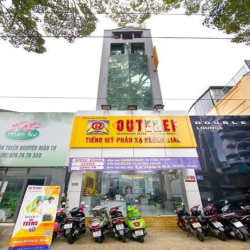 Cho thuê tòa nhà MT Nguyễn Thị Minh Khai, Quận 1, 8 tầng, thang máy