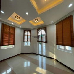 ?Cho thuê villa hồ bơi Compound Quốc Hương, P. Thảo Điền, quận 2