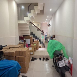 Bán nhà 5 tầng 4x16m mặt tiền đường kinh doanh trung tâm Q5.