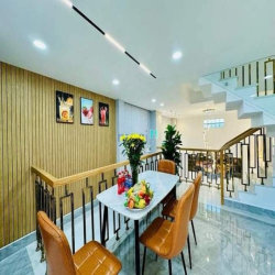 Bán nhà Hẻm 6m Lê Đức Thọ, P13, GV, 4.5 x 9.5m, 5 tầng, giá: 6.5  tỷ