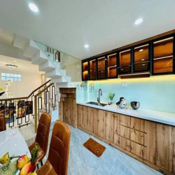 Bán nhà Hẻm 6m Lê Đức Thọ, P13, GV, 4.5 x 9.5m, 5 tầng, giá: 6.5  tỷ