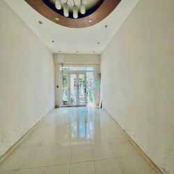 Nhà bán P.Tân Biên 3,5tỷ ngay chợ Tân Biên đường thông bàn cờ 4PN 60m2