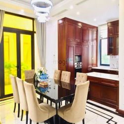 Kẹt tiền giảm 10 tỷ Bán Biệt Thự Vinhome Central Park Tân Cảng Chỉ 175