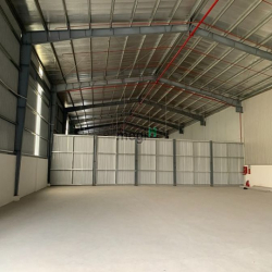 Kho xưởng cho thuê 600m2 vị trí đẹp mặt tiền đường Võ Chí Công, Quận 9