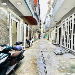 Hàng ngộp giá tốt. Dương Bá Trạc kế Quận 1. Giá 2tỷ5 DT 58.8m2