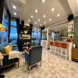 Cần bán căn penthouse Star Hill, DT 242m2, nhà mới đẹp,đầy đủ nội thất