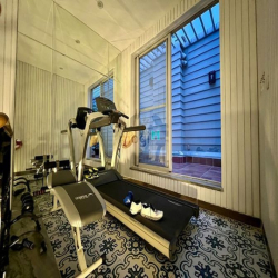 Cần bán căn penthouse Star Hill, DT 242m2, nhà mới đẹp,đầy đủ nội thất