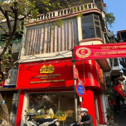 Cho thuê lô góc NGUYỄN HUY TƯỞNG