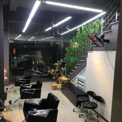 Chính chủ cho thuê mặt bằng - sang nhượng Salon cắt tóc gội đầu