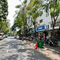 Bán shop dt 97m2 góc 2 mặt tiền Đường Số 6 và Đặng Đại Độ, Phú Mỹ Hưng