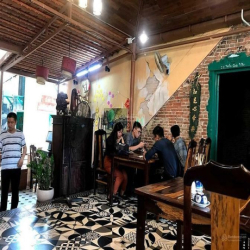 Trần Cao Vân Q1 - cho thuê mặt bằng mở nhà hàng ngang 9m