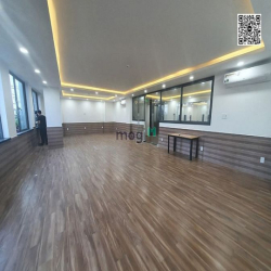 Cho thuê phòng 80m2, giá 225 nghìn/m2/th - hợp mở trung tâm dạy học