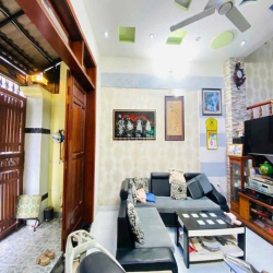 Bán nhà kinh doanh đ. Phạm Văn Chiêu, hẻm trước nhà 6m, gần trường,ch