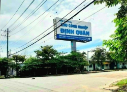 Cần bán lô đất ngay trung tâm xã, gần trường học, chợ, KCN.