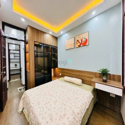 Bán Gấp Nhà **Ngọc Thuỵ**, 43m2, Ngõ Ô Tô Thông, Giá 6 Tỷ