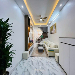 Bán Gấp Nhà **Ngọc Thuỵ**, 43m2, Ngõ Ô Tô Thông, Giá 6 Tỷ