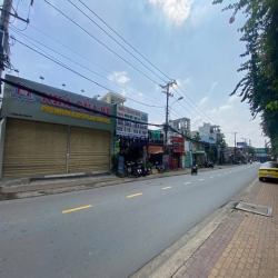 Bán mặt tiền Đình Phong Phú, gần Lê Văn Việt giá 15 tỷ