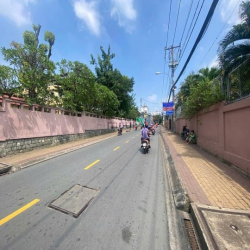 Bán mặt tiền Đình Phong Phú, gần Lê Văn Việt giá 15 tỷ