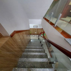Ngộp Bank ! Bán Khách Sạn- NGUYỄN THÁI BÌNH- Gần 100m2- Có Thang Máy