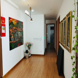 Cho thuê Penthouse, DT 170m2 3PN 2WC Sân vườn 45m2, view cực đẹp