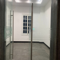 Cho thuê nhà VIP mặt phố HAI BÀ TRƯNG, DT 430m2x3 tầng,MT 16m,Giá 17k$