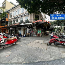 Cho thuê nhà căn góc mặt phố HÀNG BÀI x Hai Bà Trưng, DT 45m2, MT 15m