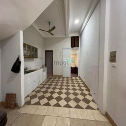 Mặt phố Linh Lang ngã 4 Phan kế Bính. 80m2 MT khủng 6m. GPXD 8 tầng
