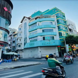 Cafe Góc 2MT Sư Vạn Hạnh, P12, Q10. DT: 400m2 Kc: trệt 4 lầu. Gía 70tr