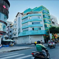 Cafe Góc 2MT Sư Vạn Hạnh, P12, Q10. DT: 400m2 Kc: trệt 4 lầu. Gía 70tr