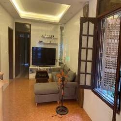 Bán nhà tập thể ngõ 687 Phạm Văn Đồng giá 3.1 tỷ 200m2 tầng 1 3PN2WC