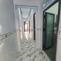 Về quê bán nhà Đ. Bà Hom quận 6 65m2/1.37 tỷ, giá full 100%
