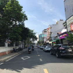 Bán nhà Góc 2MT Lam Sơn, p6, Bình Thạnh. 7x15m. 3 lầu. ốp gỗ cao cấp