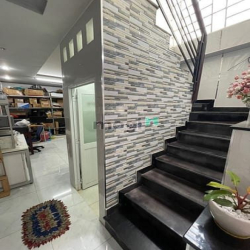 Nhà lô góc 2 mặt tiền hẻm Chỉ 3, xtỷ kế KCX Tân Thuận, Nguyễn Văn Linh