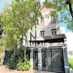 ? Cho thuê Villa  cao cấp ở Nguyễn Văn Hưởng , P.Thảo Điền ?
