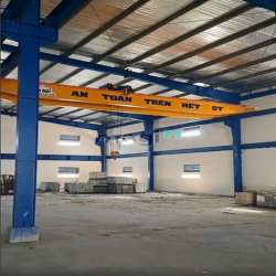 Kho cho thuê 80k/m2/th tổng 2000m2 tại mặt tiền QL1A có sẵn văn phòng