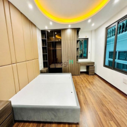 Bán nhà Vũ Tông Phan - 48m x 6 tầng Thang máy - ô tô đỗ cửa - nở hậu