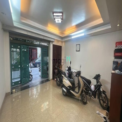 Nhà nguyên căn phố Sài Đồng cho thuê 100m2- 4 tầng kinh doanh vỉa hè